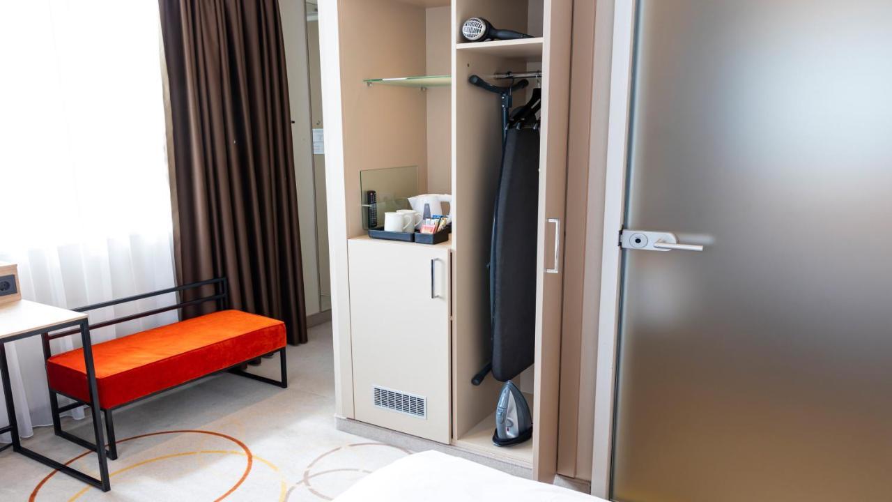 Holiday Inn Amsterdam - Arena Towers By Ihg Bagian luar foto